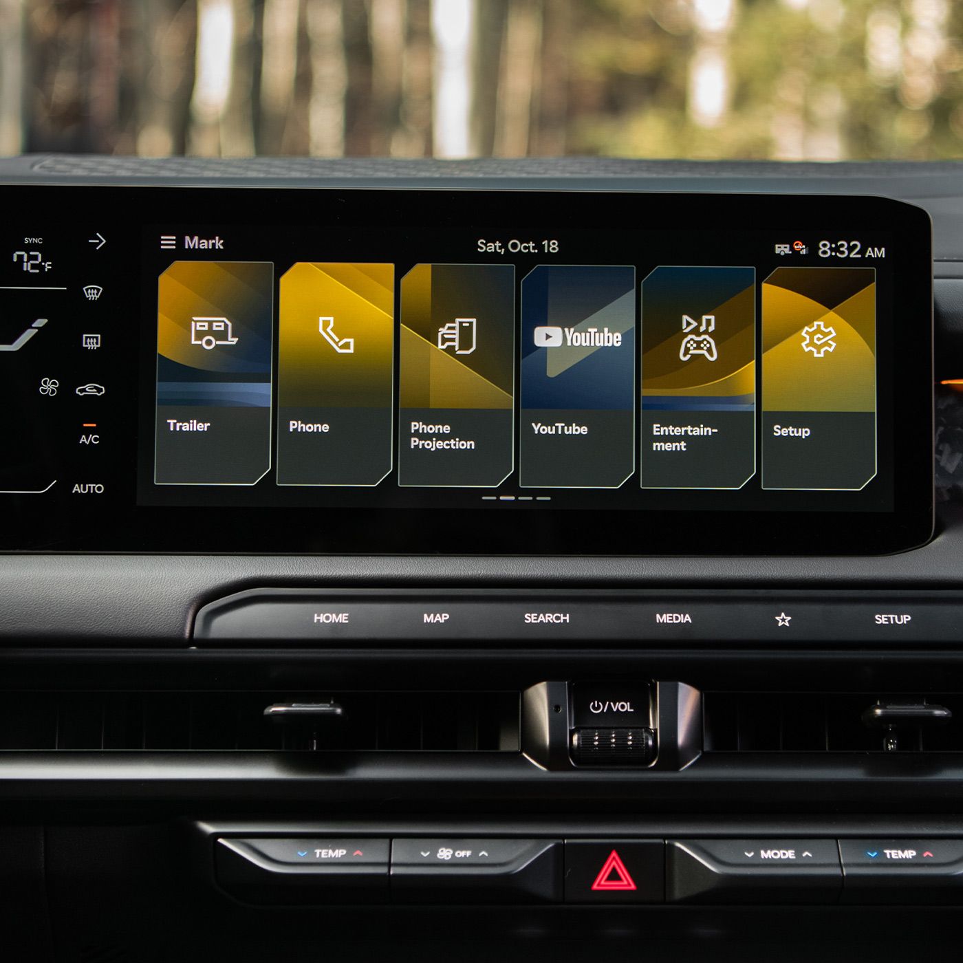 2027 Kia Carnival Entertainment and Data Services