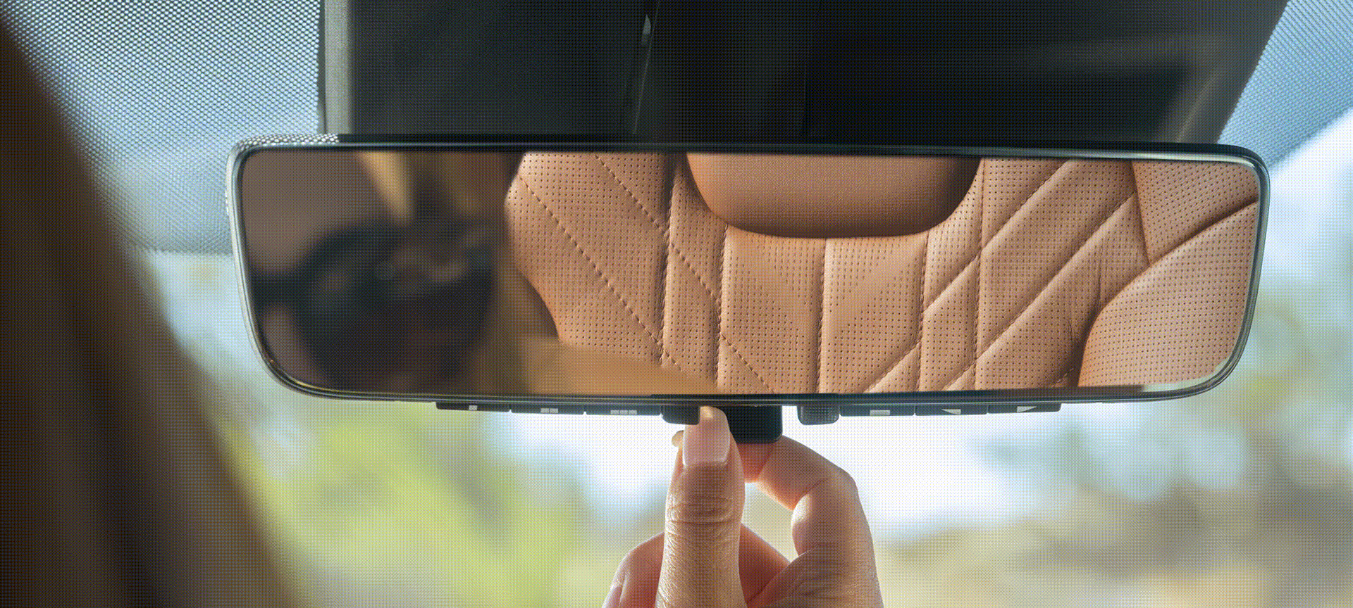 2026 Kia Carnival Full Display Digital Rearview Mirror