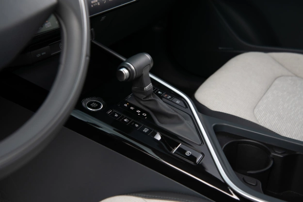 2024 Kia Niro Hybrid Gear Selector Close-Up