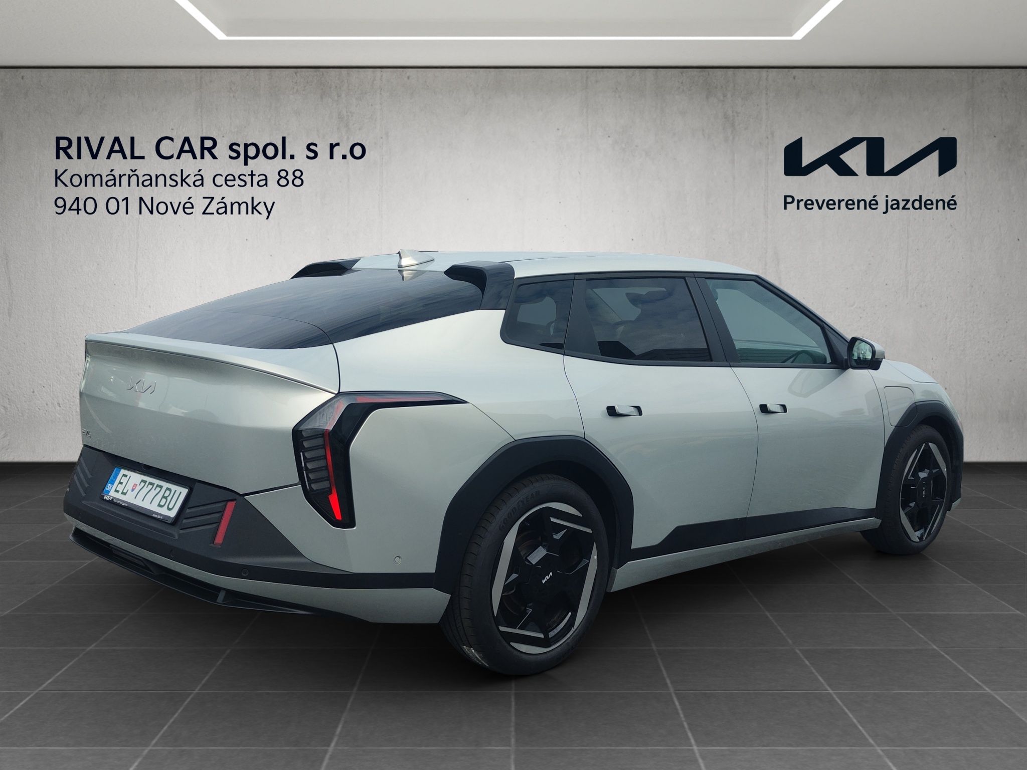 Kia EV4 Fastback Earth