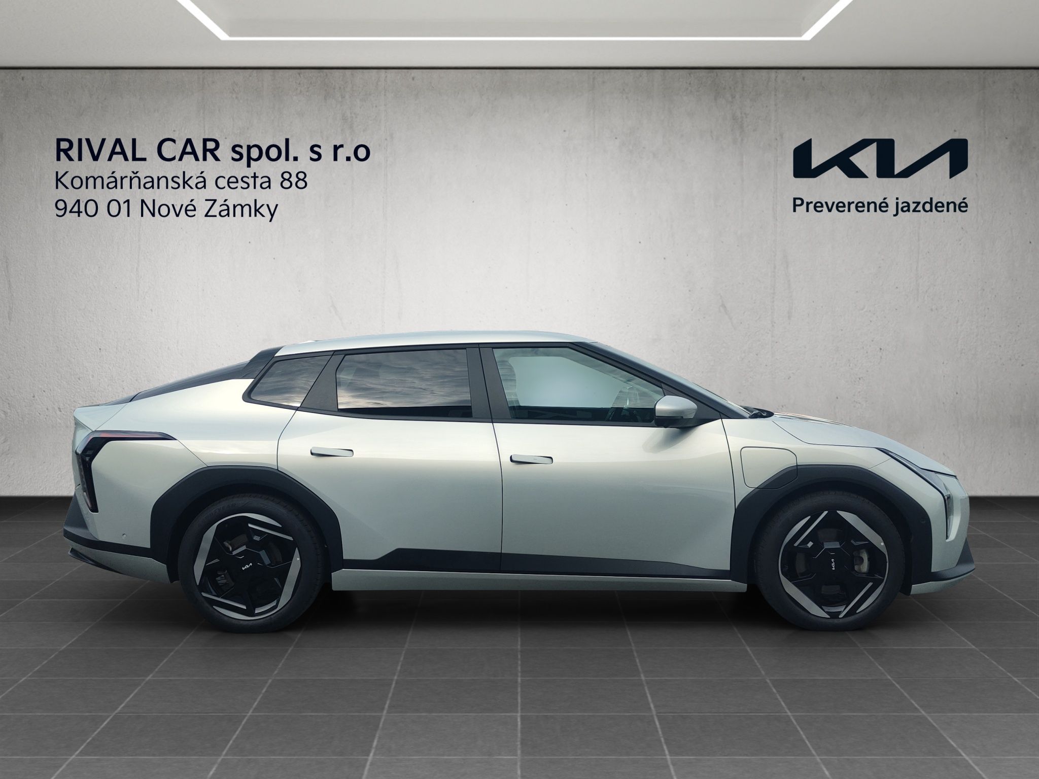 Kia EV4 Fastback Earth