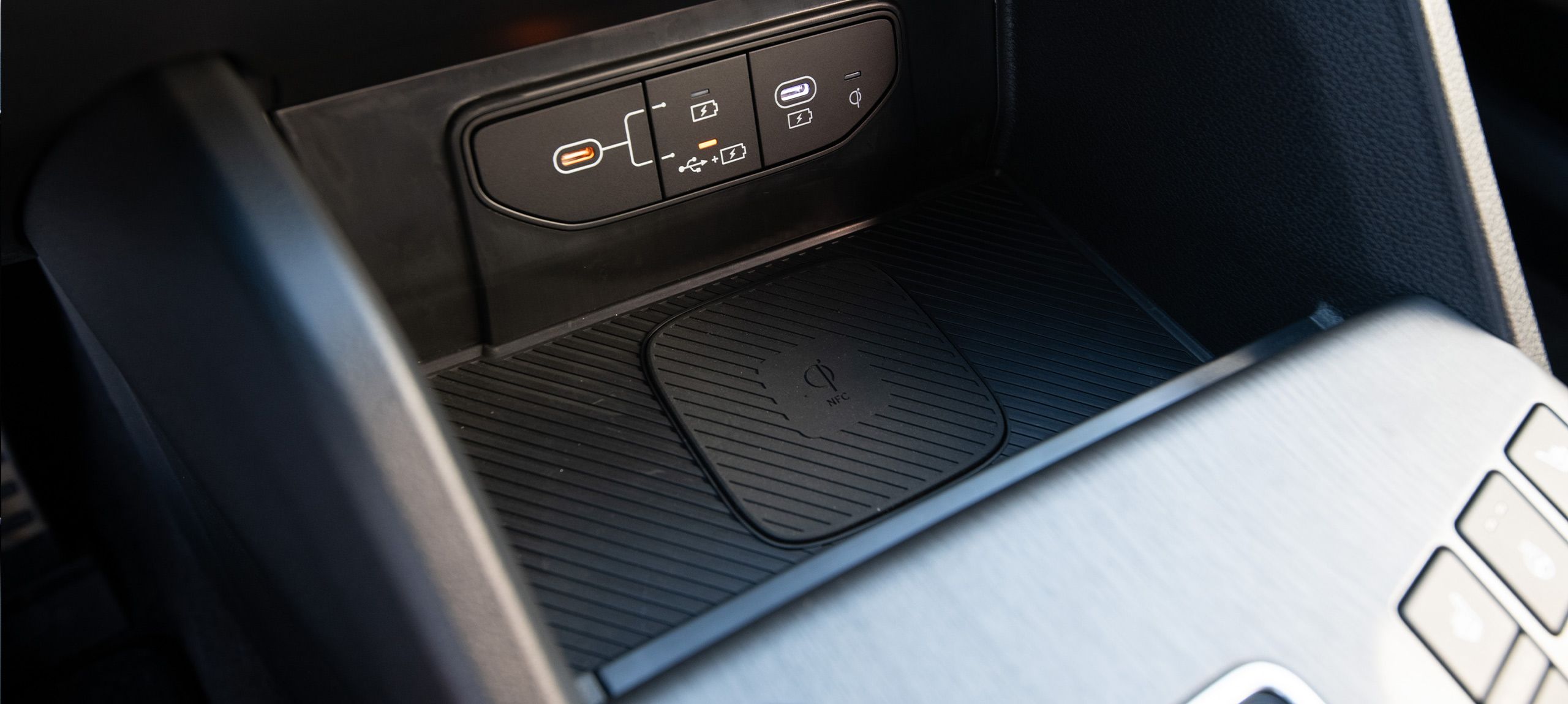 2026 Kia Sportage Wireless Charging