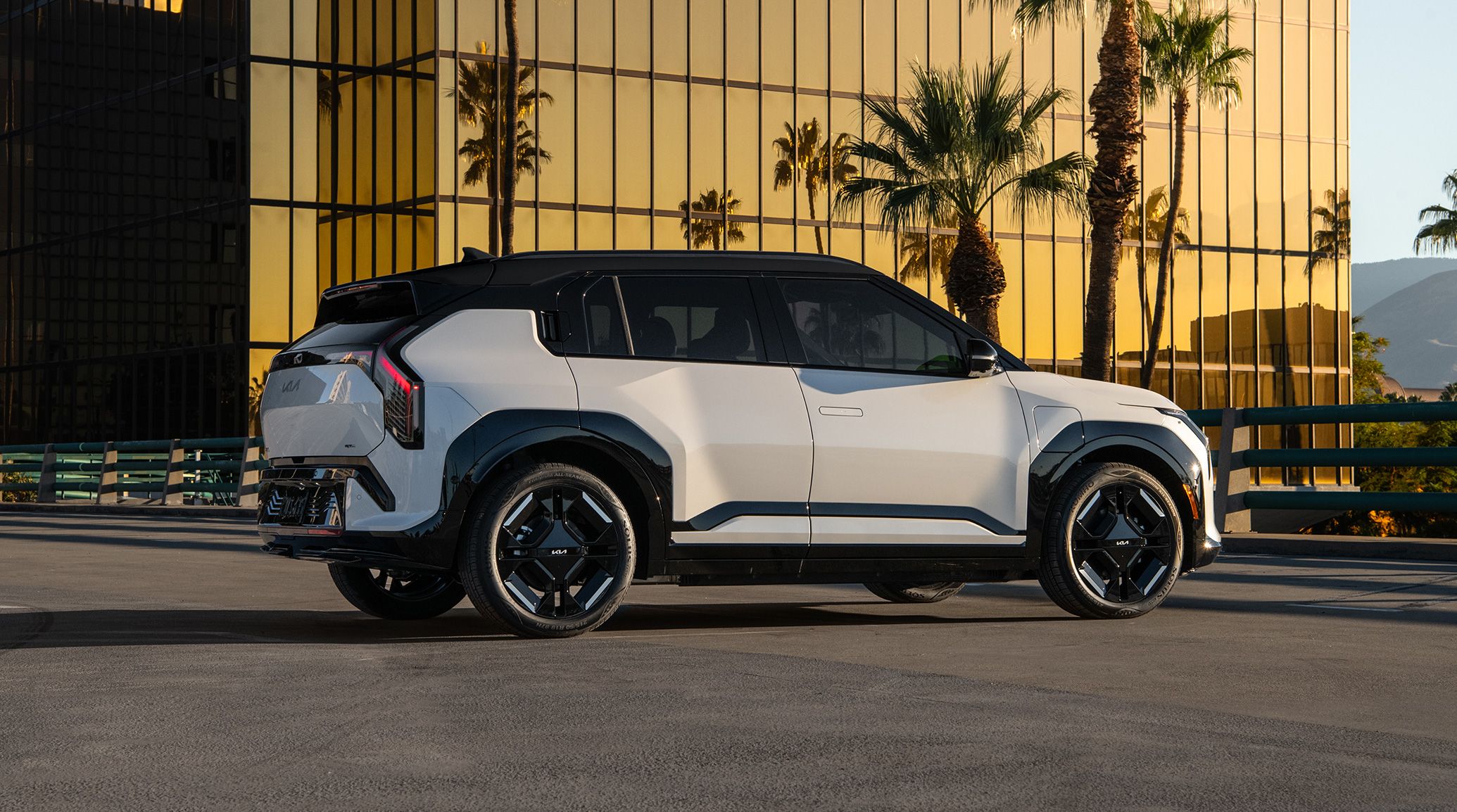 2027 kia ev3 passenger side rear exterior view 