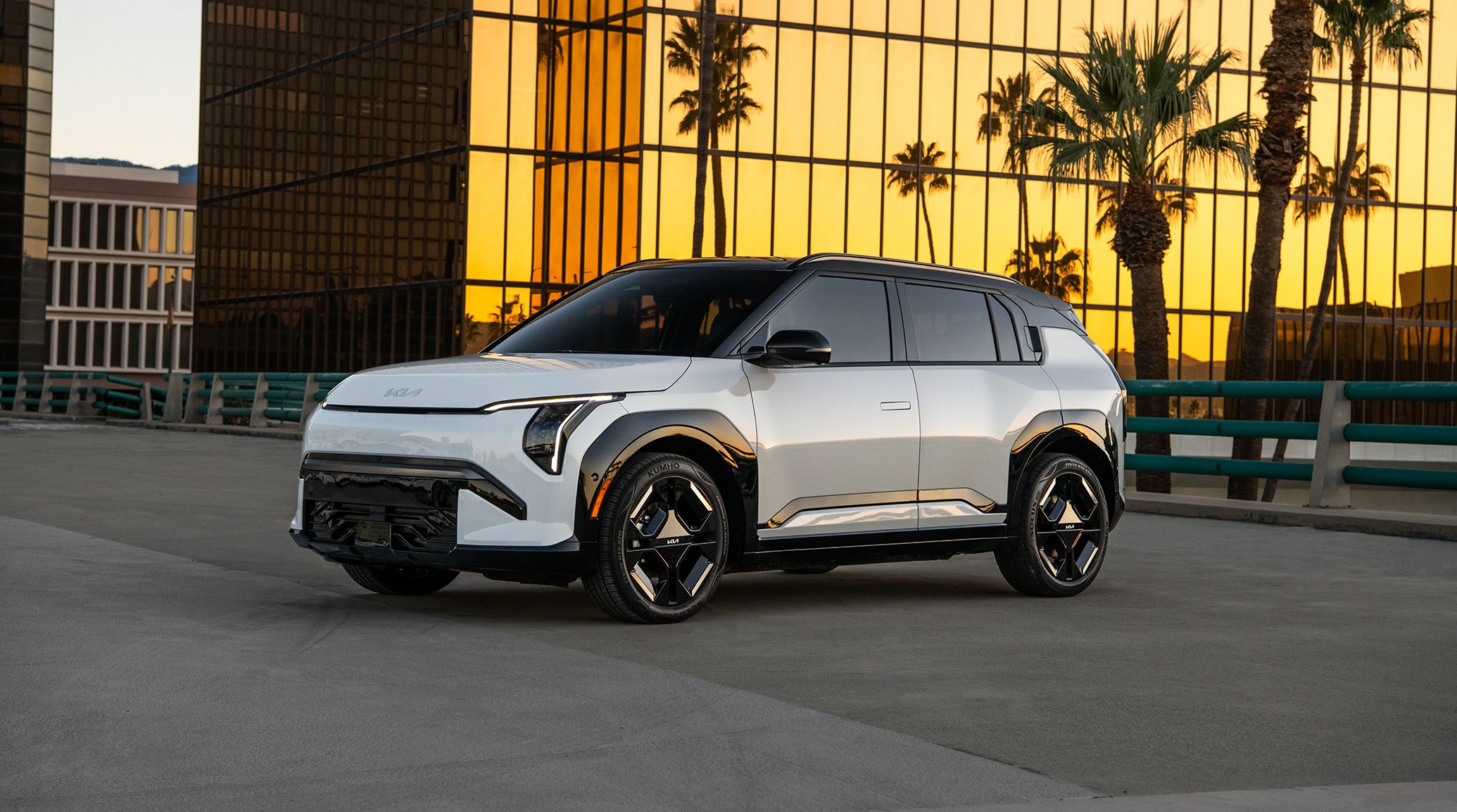 2027 kia EV3 driver side front exterior view 