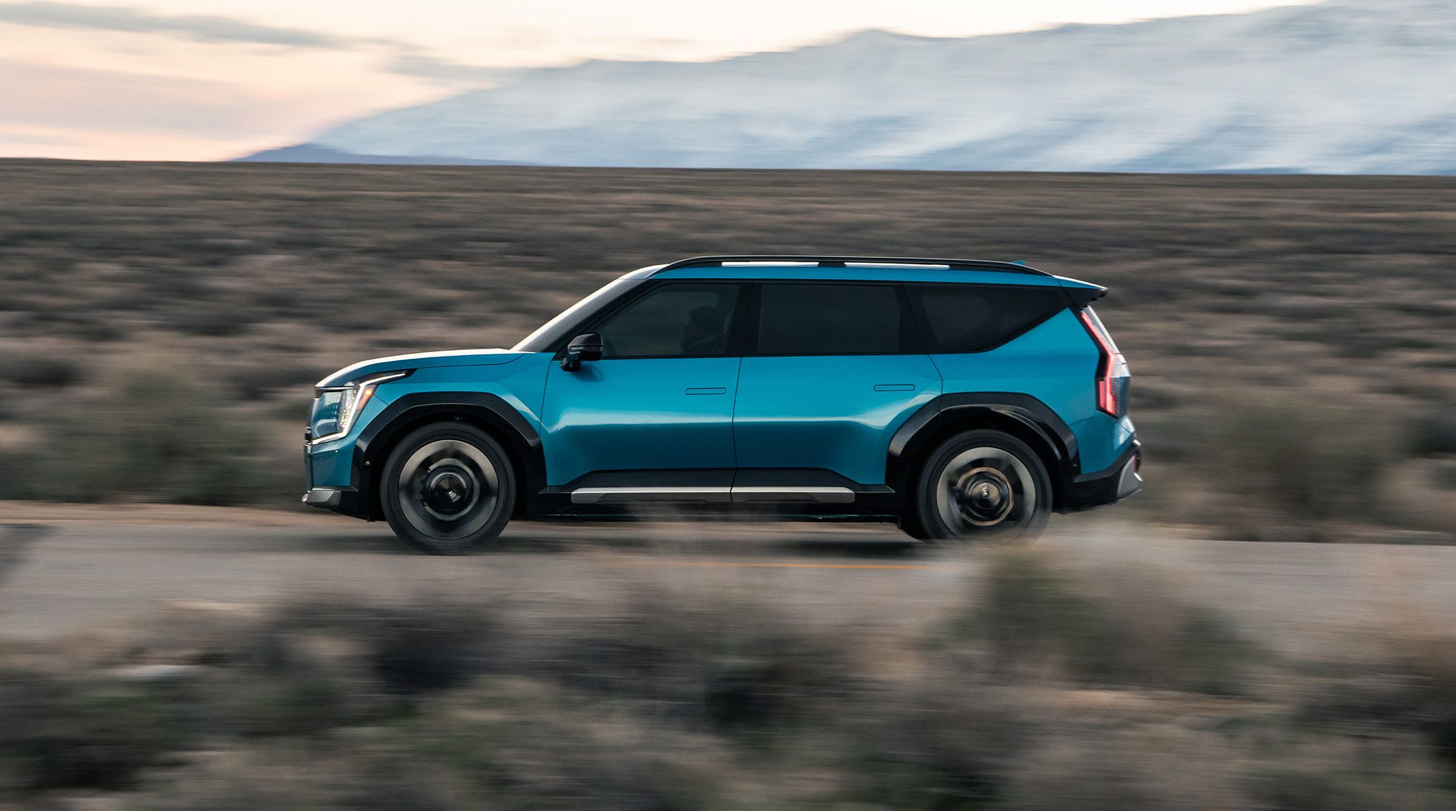 2026 kia ev9 driver side proifle view