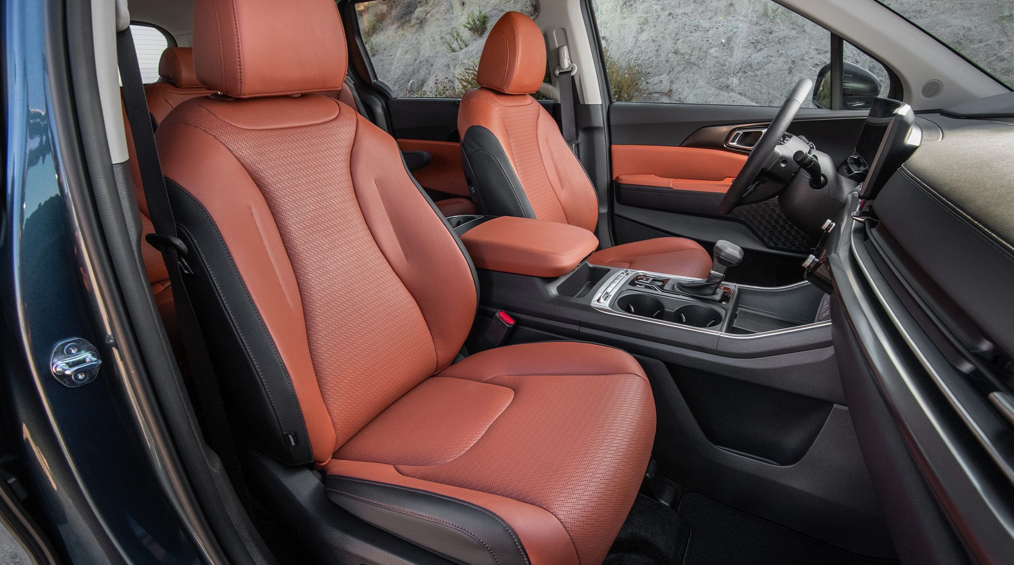 2027 kia carnival mpv interior front seating 