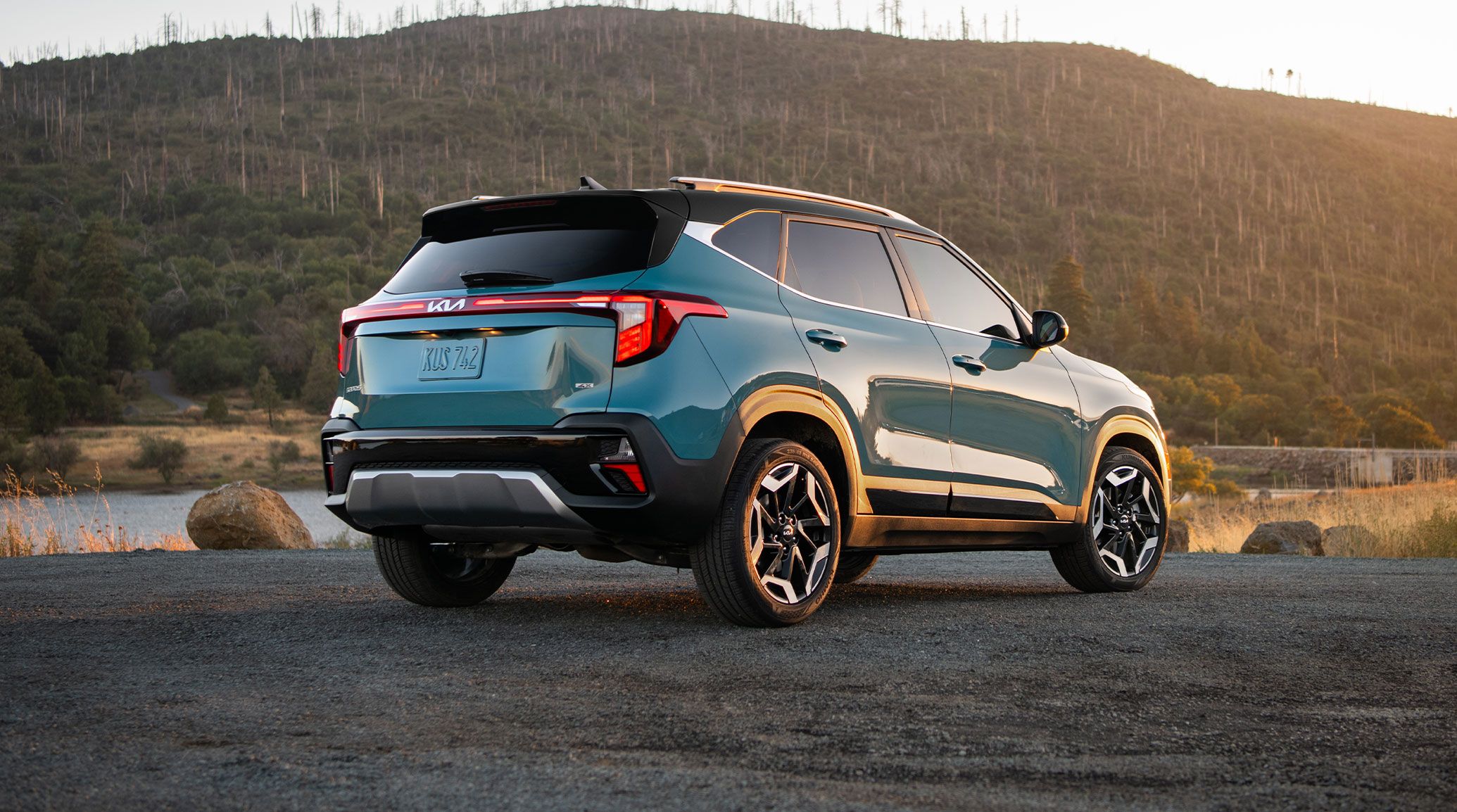 2026 kia seltos with available led taillights