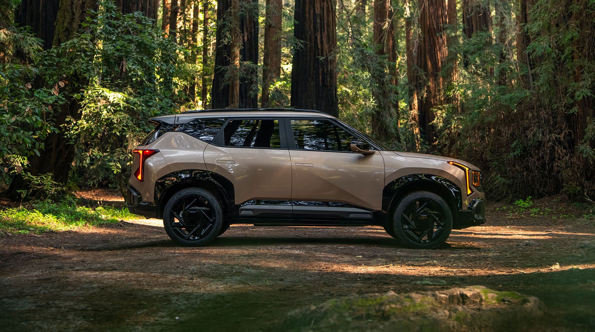 2027 kia seltos side profile exterior view