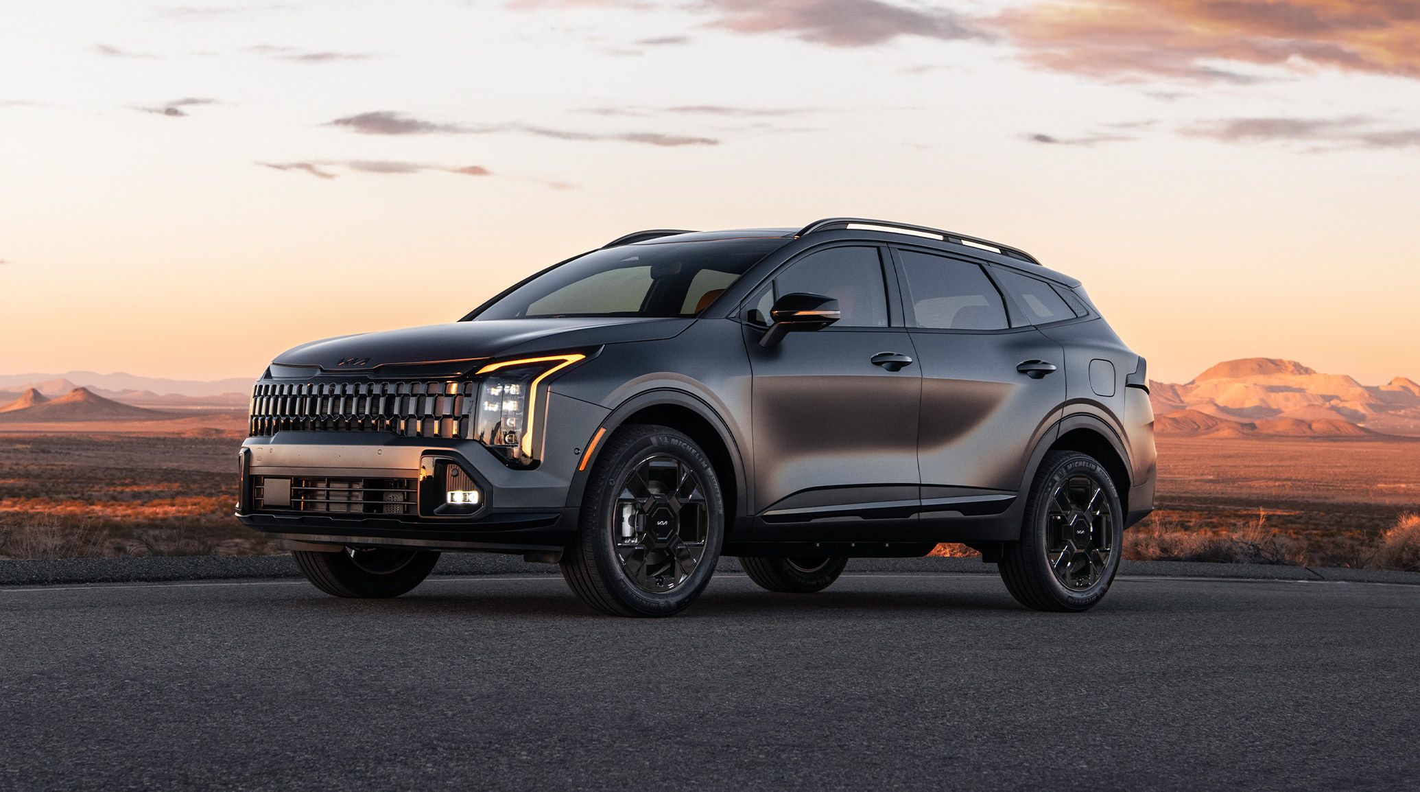 2027 kia sportage plug-in hybrid driver side exterior view