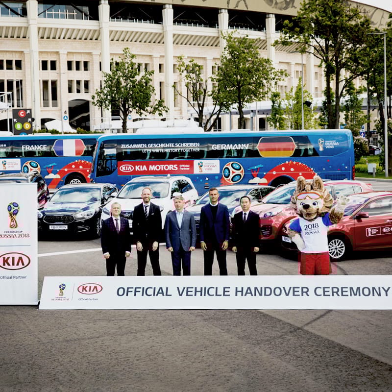kia-gears-up-for-2018-fifa-world-cup-russia-with-vehicle-handover-brings-the-tournament-to-more-football-fans
