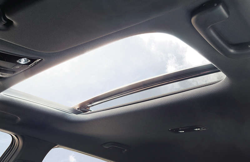 Wide Electric Sunroof