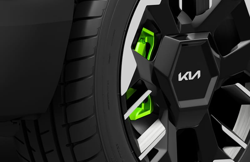 17” Sporty Crystal Cut Alloy Wheels with Neon Brake Calipers