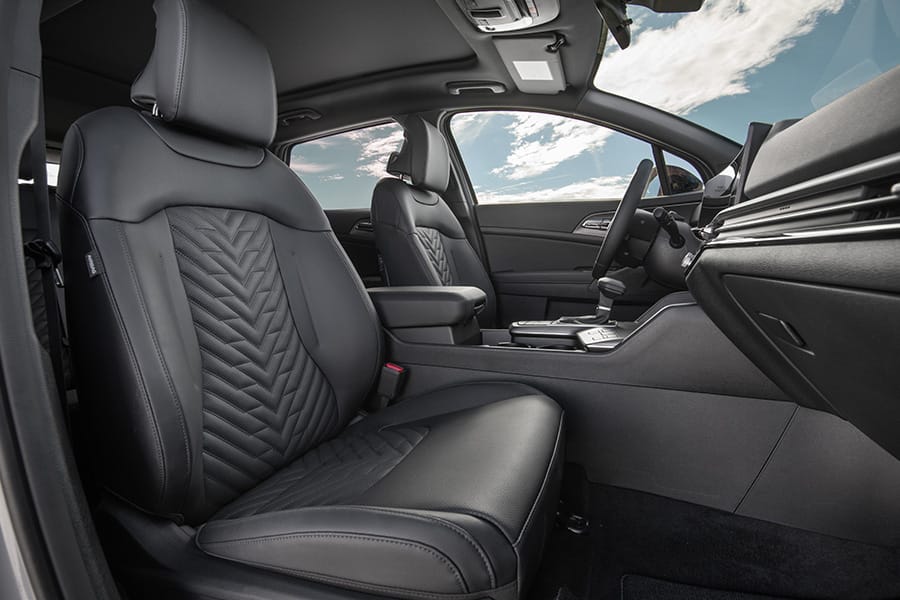 Ventilated and heated front seats