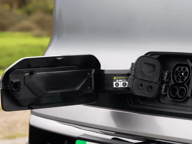 Conector de Carga Frontal