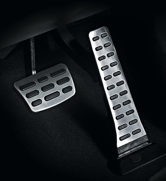 img_ceratoforte5door_wide_b_in04_w