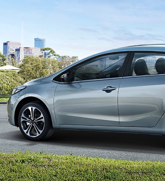 img_gt_ceratoforte5door_wide_b_ex05