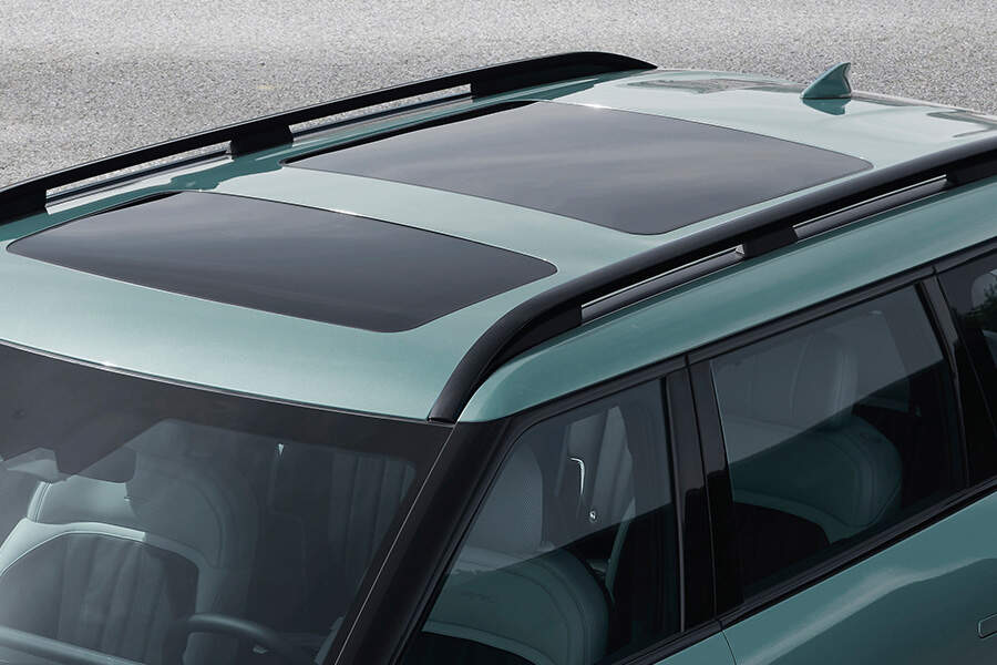 Bridge-type roof rack*