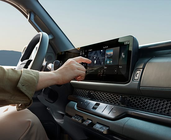 شاشة بانورامية عريضة