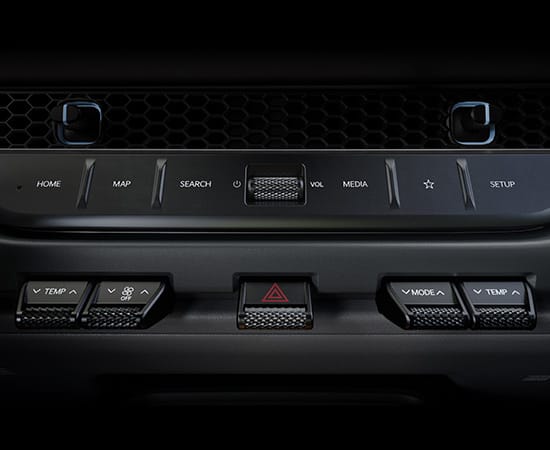 عناصر التحكم في نظام المعلومات والترفيه