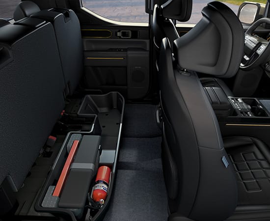 مقعد الصف الثاني قابل للطي مع مساحة تخزين