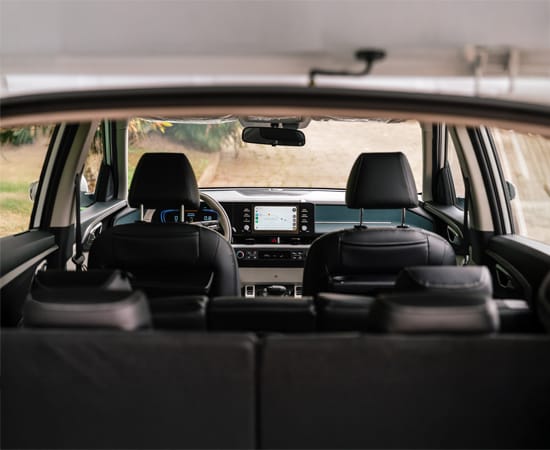 3 filas de asiento con capacidad para 7 pasajeros