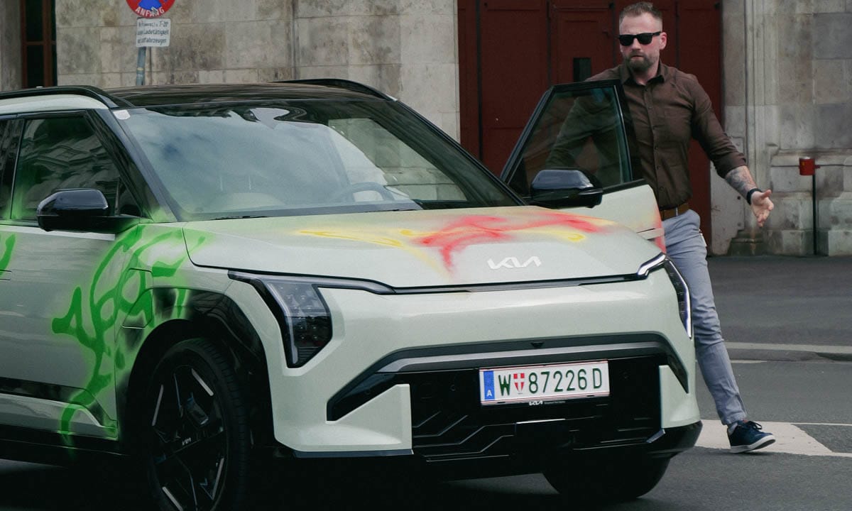 Der Fahrer des Kia EV3 ist entsetzt