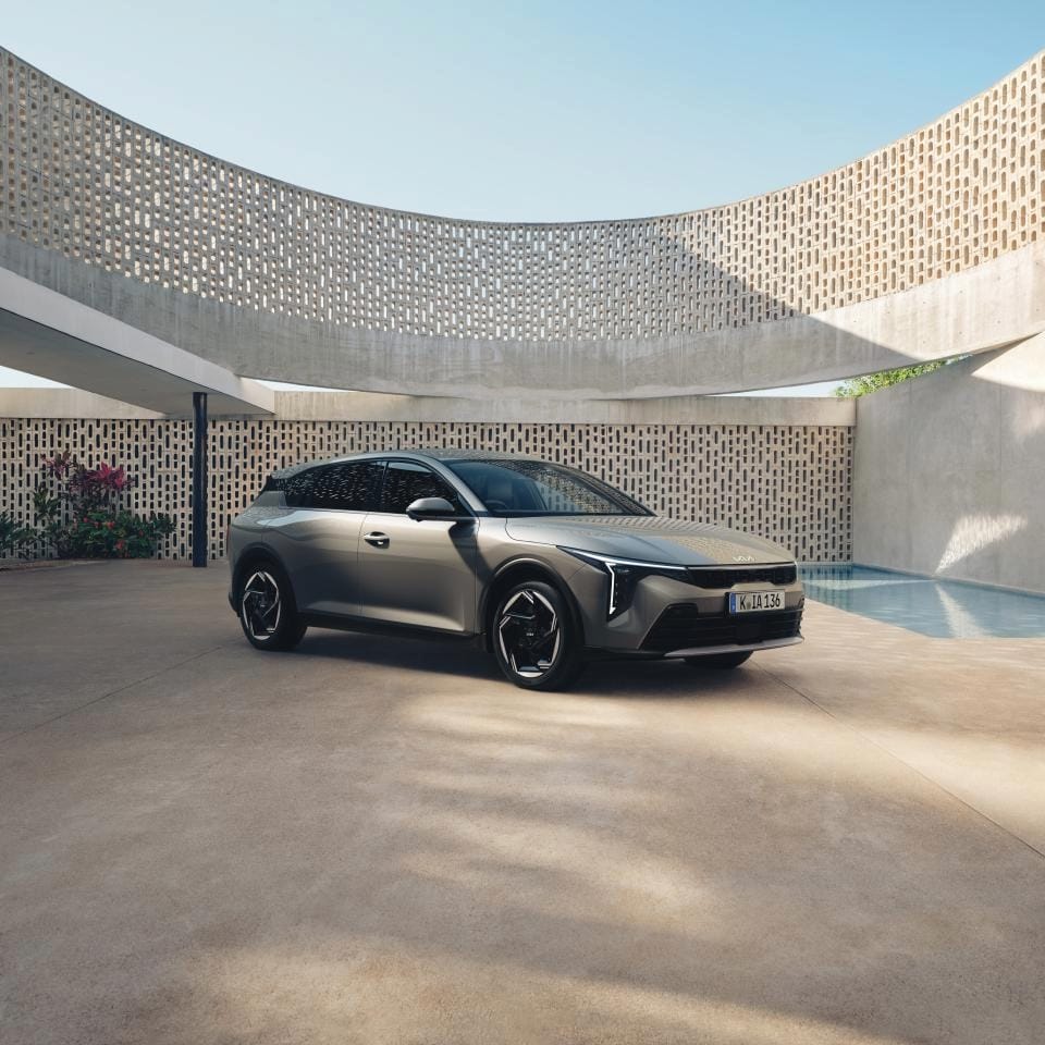 Kia K4