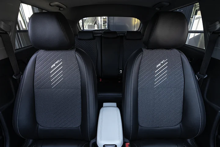 Vordersitze des Kia Stonic