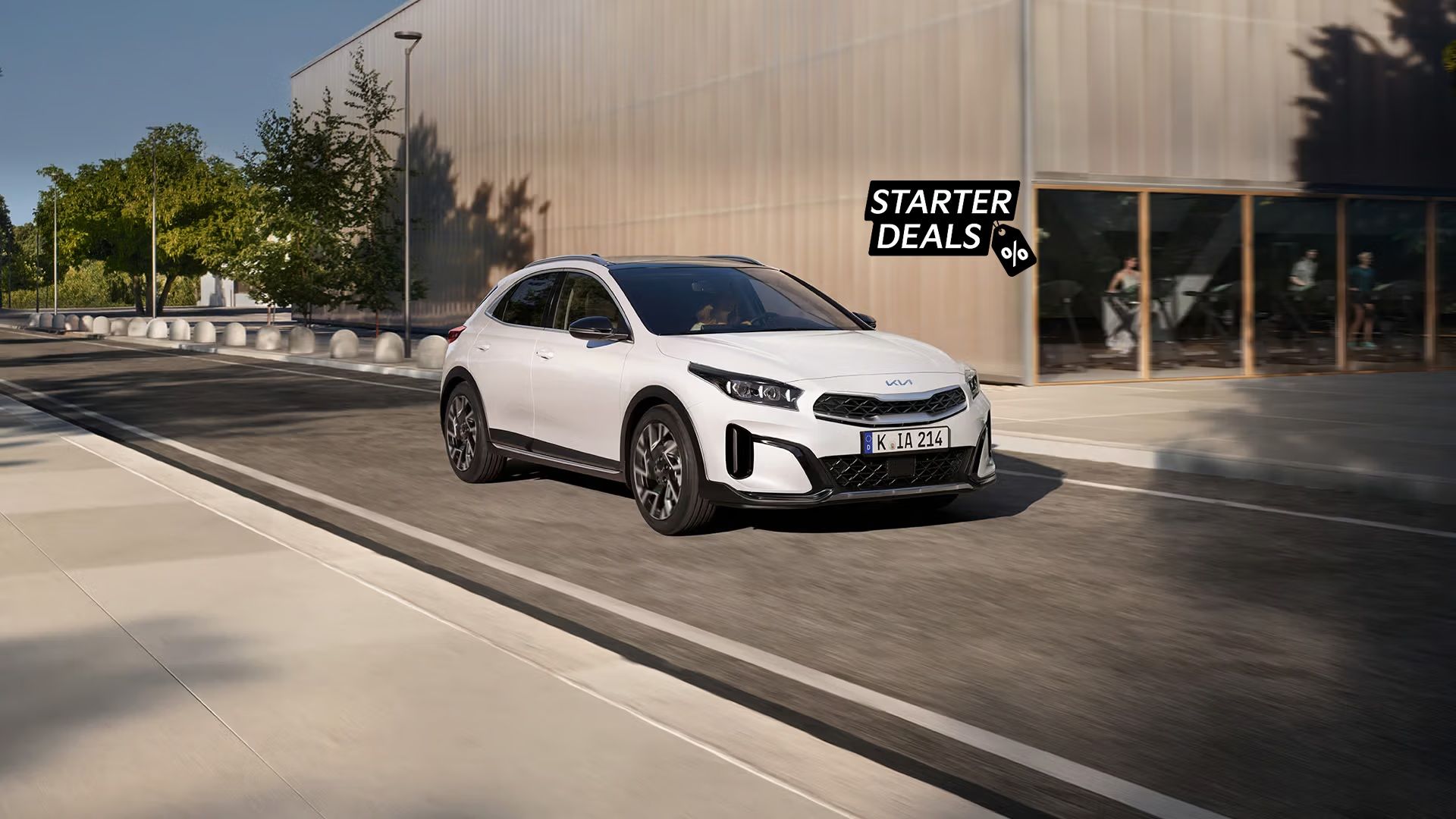 Kia XCeed von vorne rechts, weiß