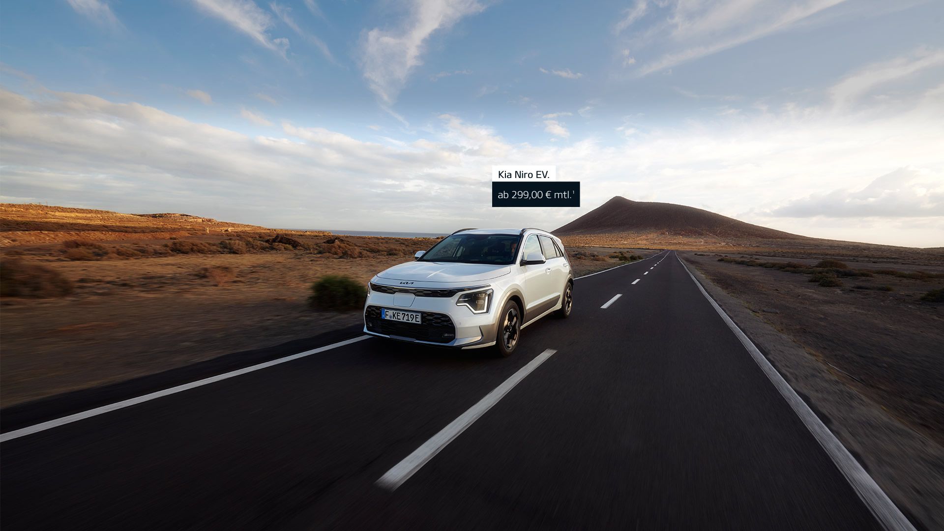 Der Kia Niro EV, Frontansicht Fahrerseite, fahrend