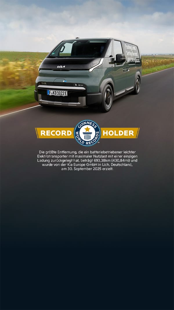 GUINNESS WORLD RECORDS™ title: Die größte jemals mit einer einzigen Batterieladung zurückgelegte Distanz eines E-Kleintransporters mit maximaler Zuladung beträgt 693,38 Kilometer (430,84 Meilen) und wurde von der Kia Europe GmbH am 30. September 2025 in Lich, Deutschland, erreicht.