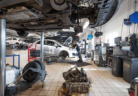 Mekaniske reparationer af bilens motor