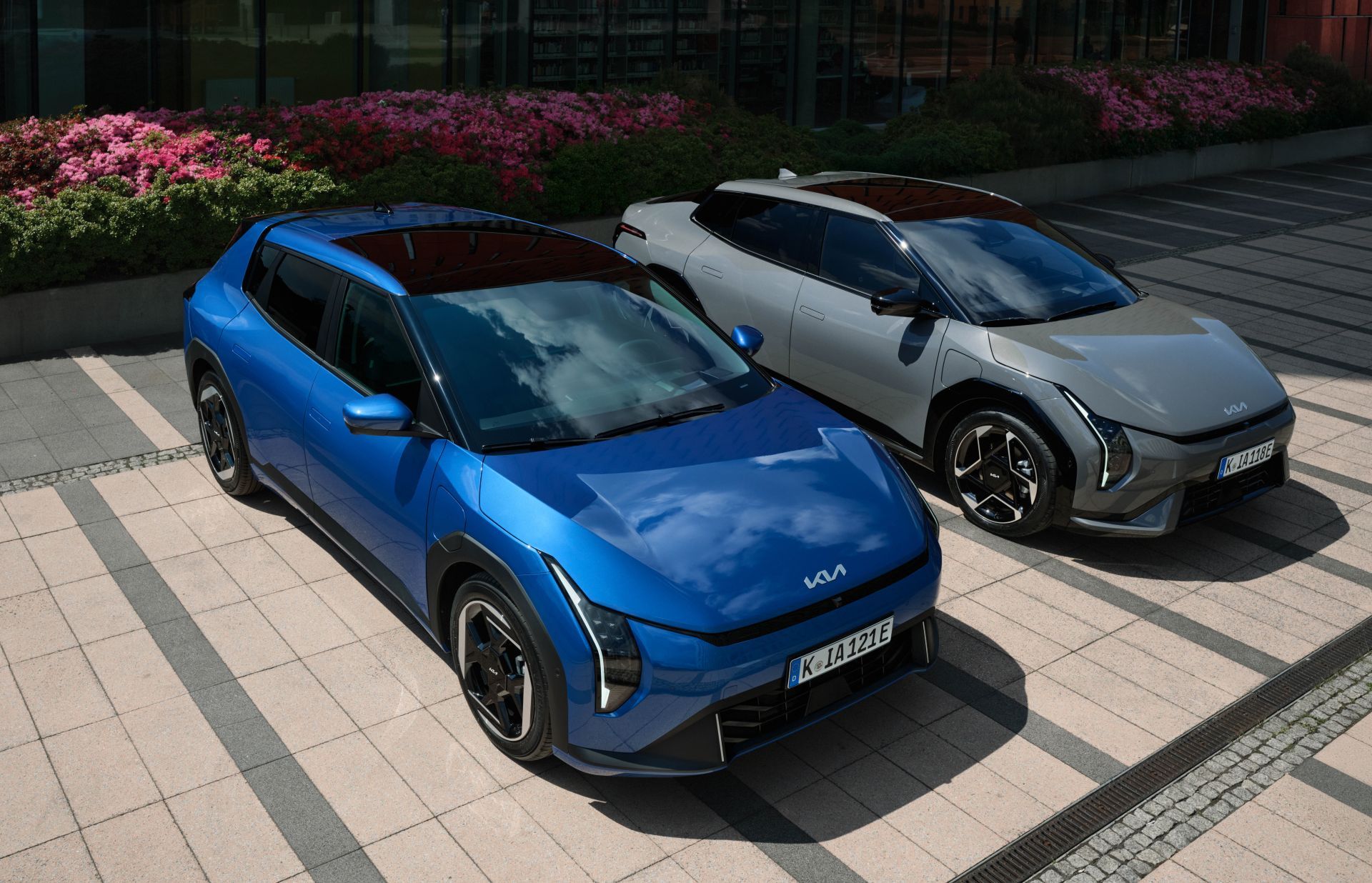   Kia EV4.