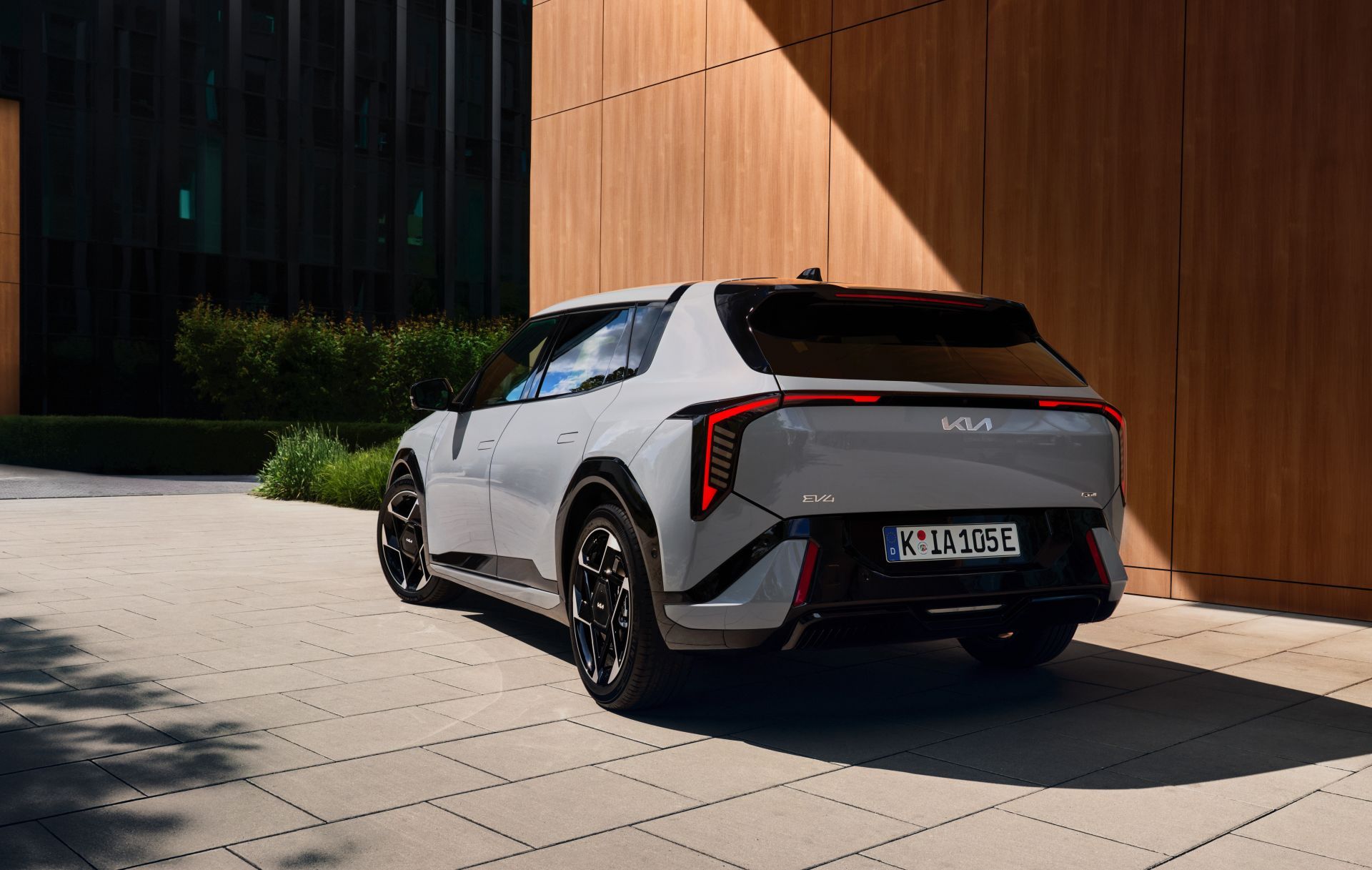 Parte trasera de un Kia EV4.