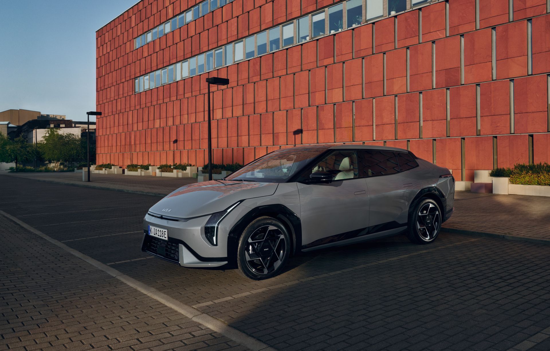   Kia EV4.