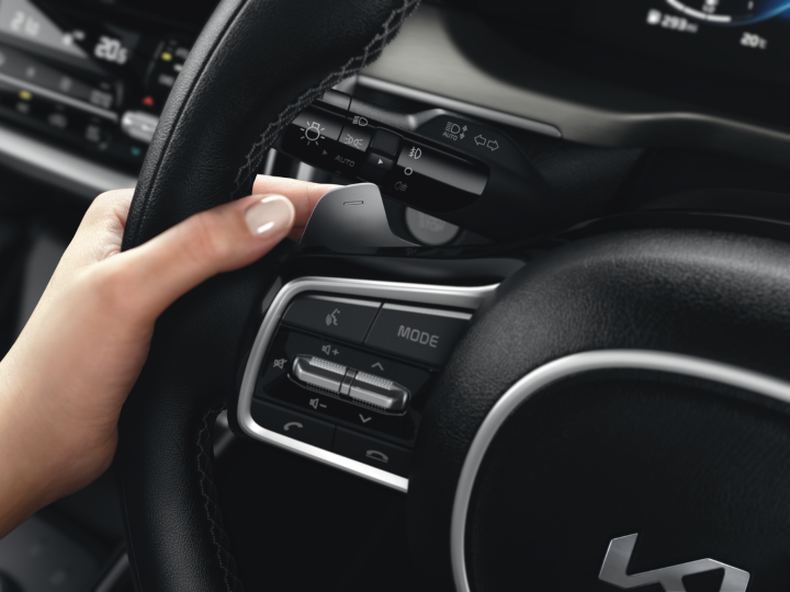 Reproduce la música de tu smartphone en el coche a través del Bluetooth.
