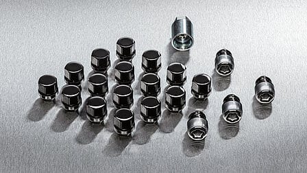 Sada bezpečnostných matíc, tmavý chróm