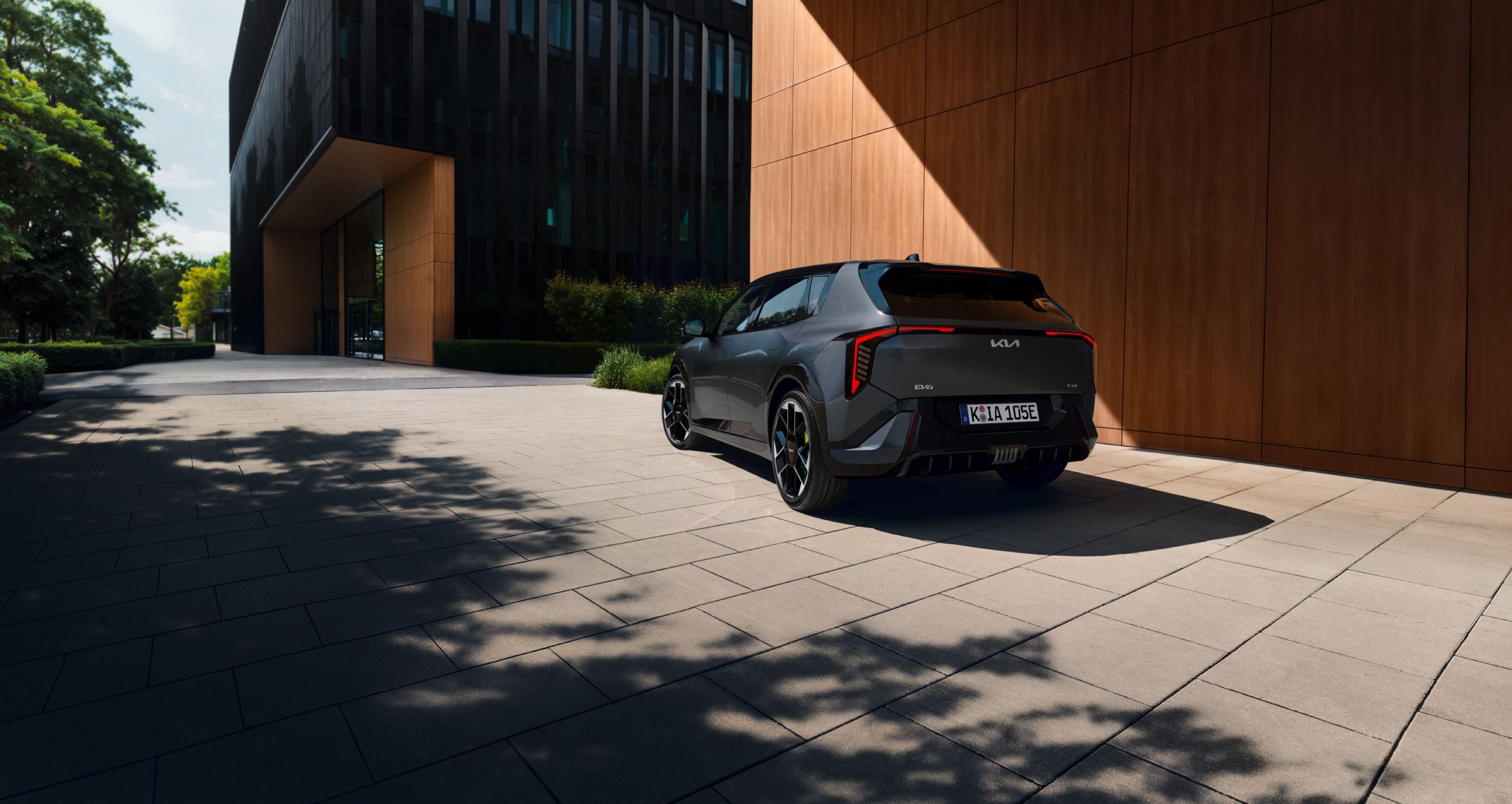 EV4 GT Hatchback 3