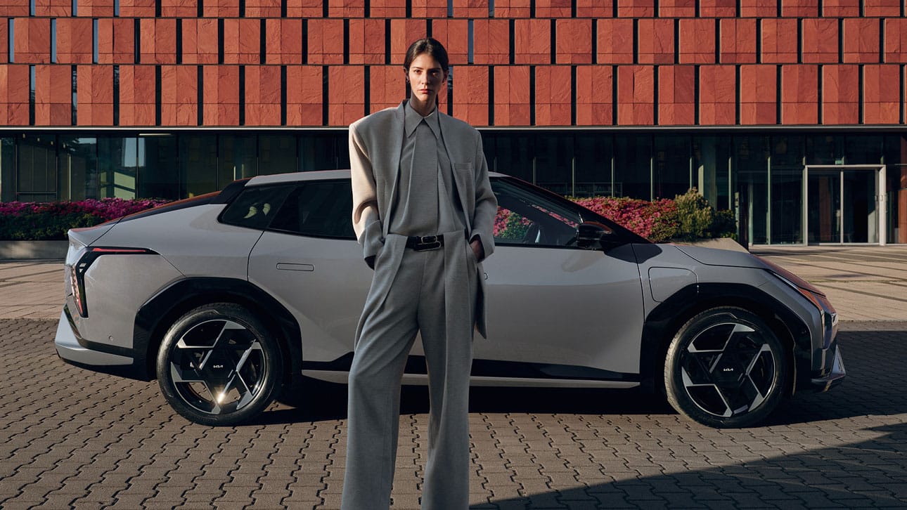 Silhuetten hos Kia EV4 Fastback