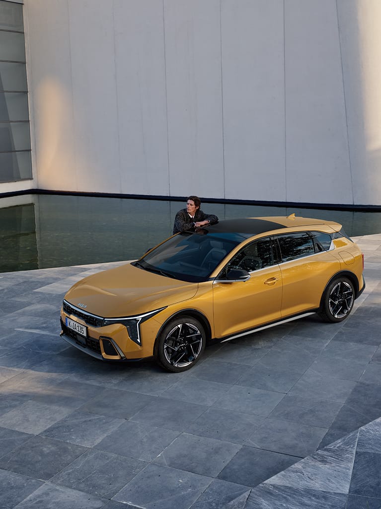 Kia K4 powertrains & trimlines