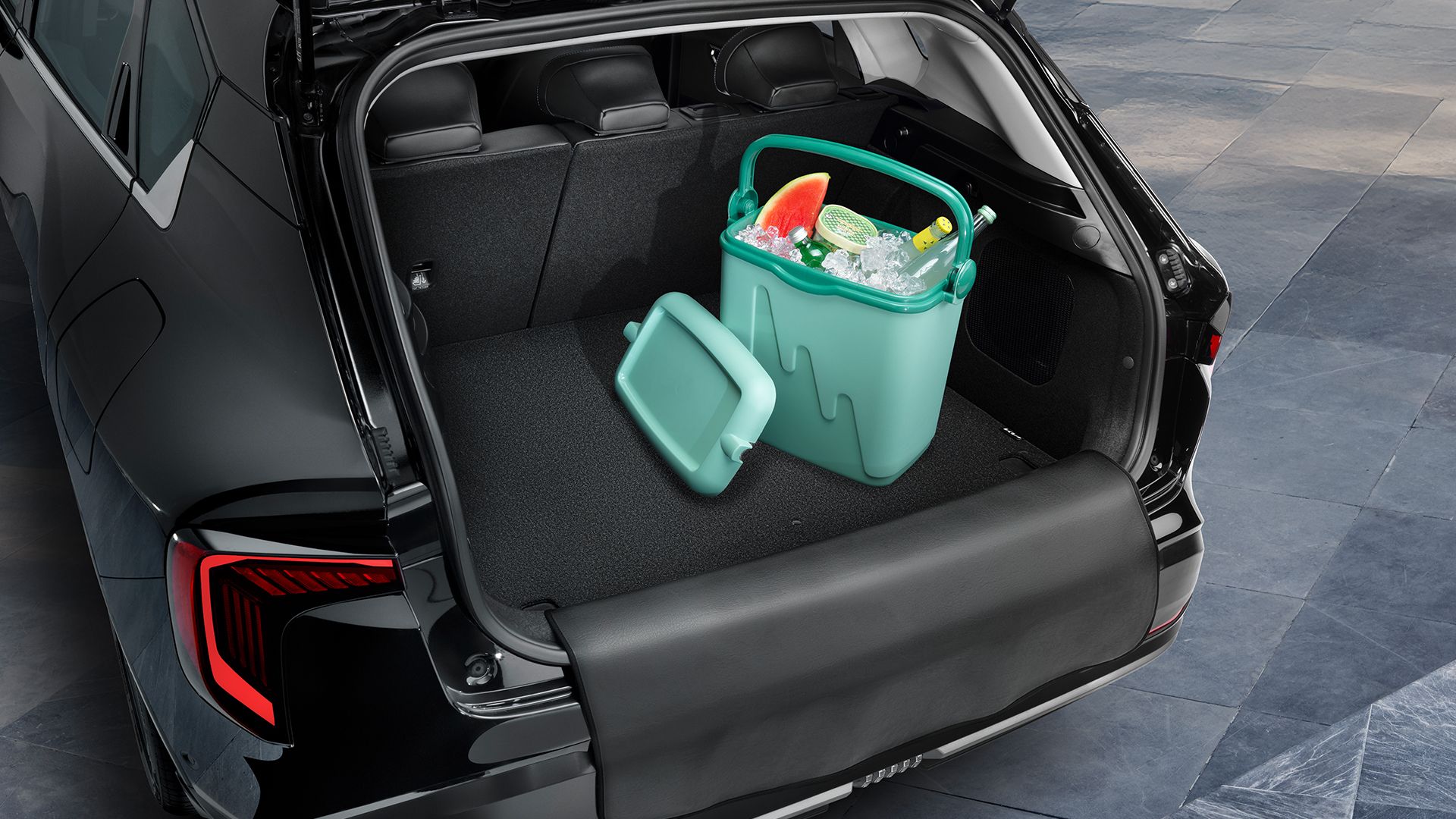 Trunk mat, reversible and Bumper flap 