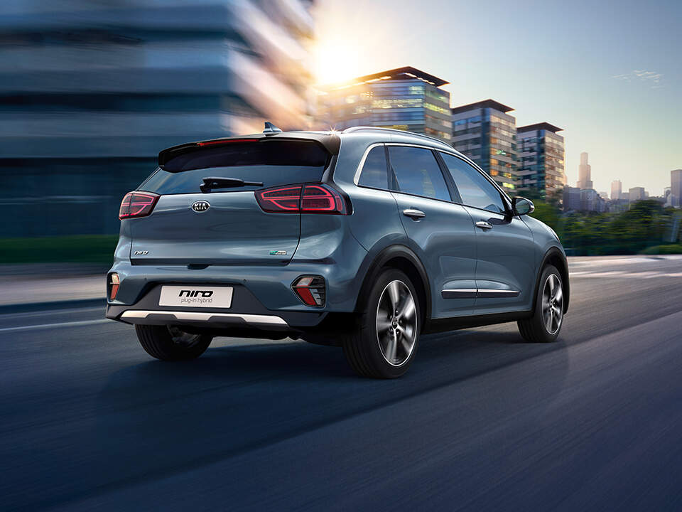 Kia Niro Plug-in Hybrid rear driving 