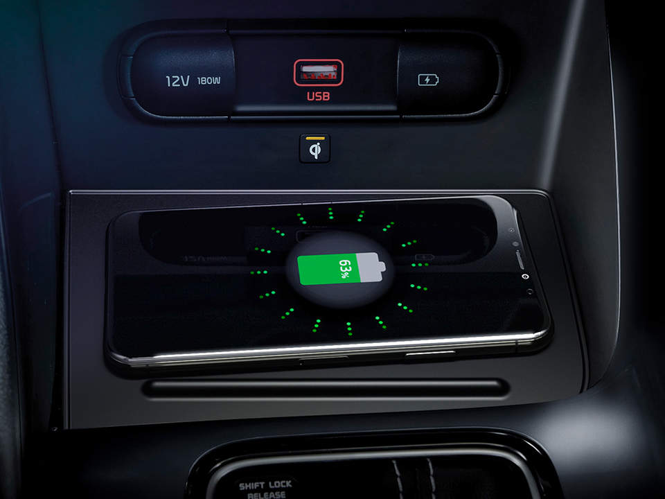 Kia Niro hybride rechargeable et son coffre spacieux