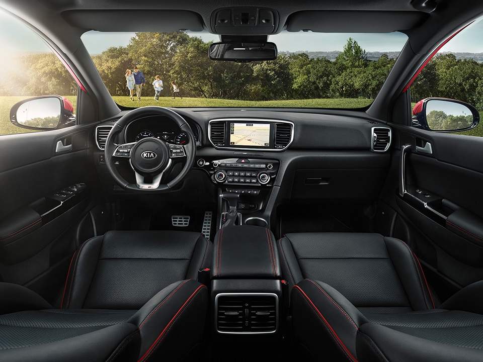 Kia Sportage refined interior with the new ergonomic cockpit