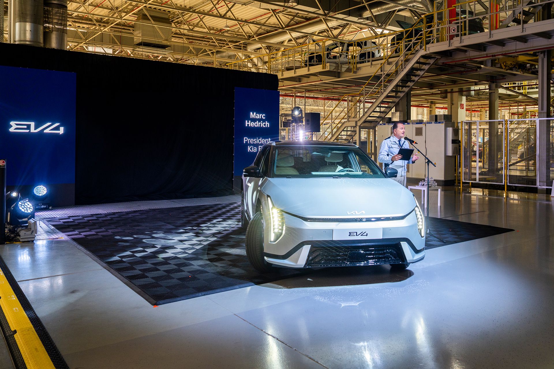 PV5 wins van of the year