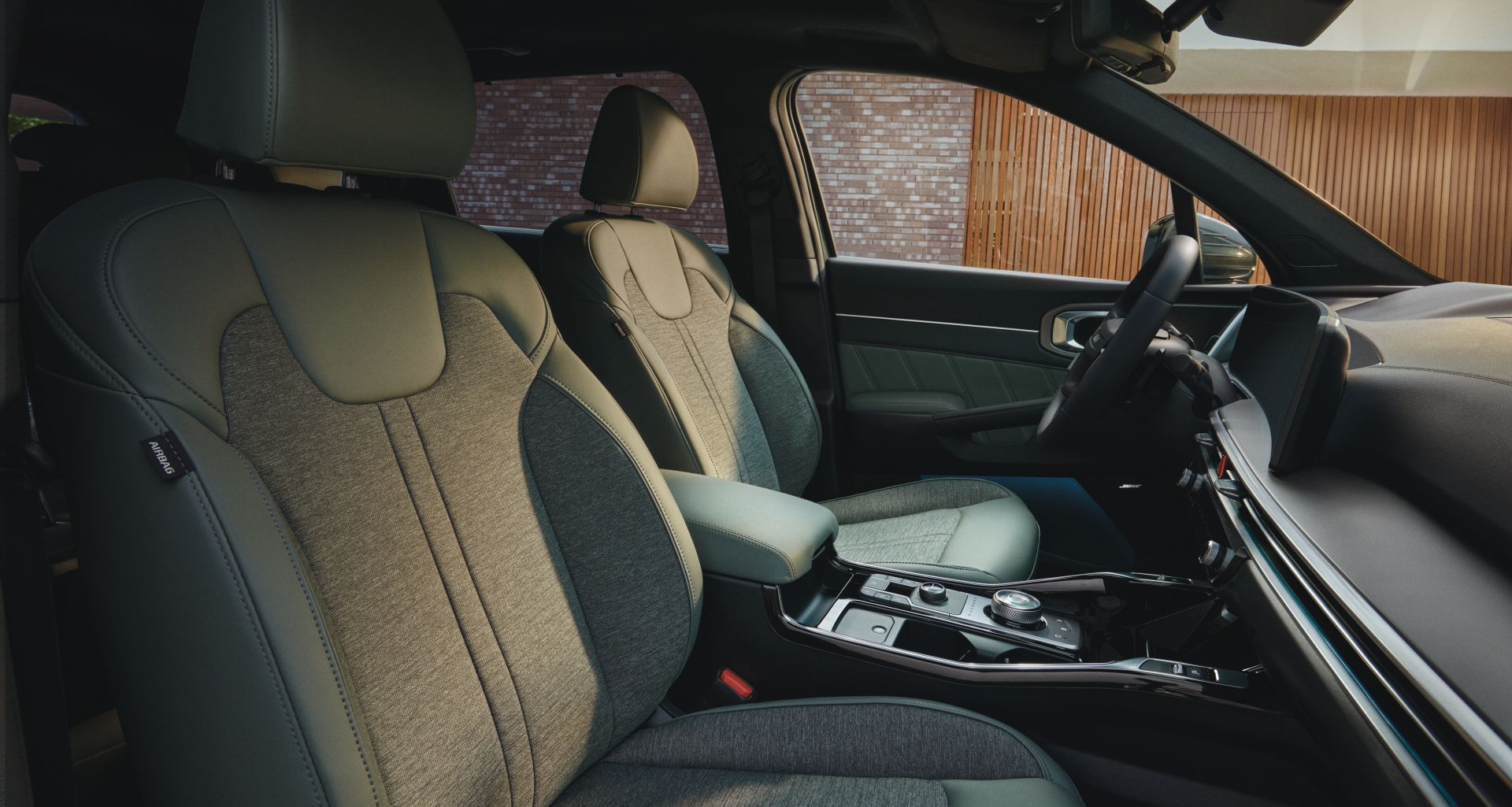 Tapicerka siedzeń bez naturalnej skóry