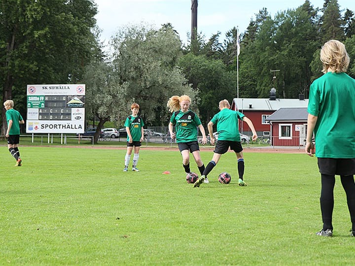 Kia-breddfotboll-saffle