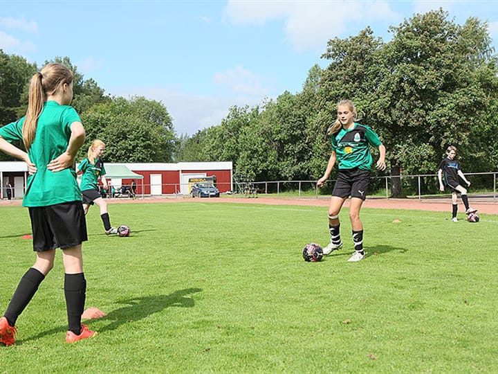 Kia-breddfotboll-saffle