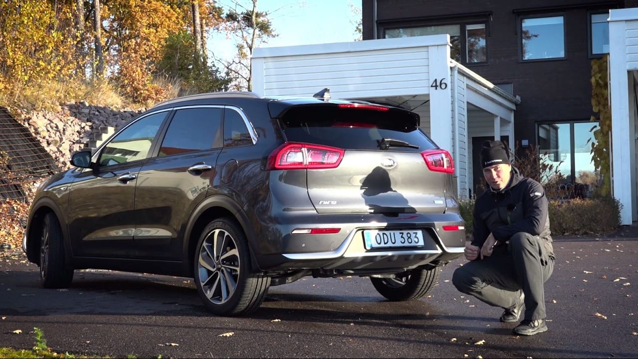 Kia Niro på uppfart