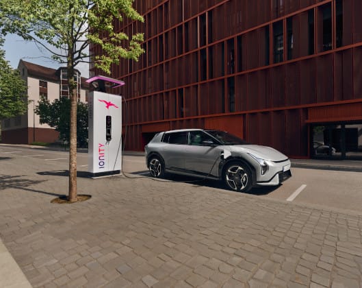 How long does it take to charge a Kia EV?